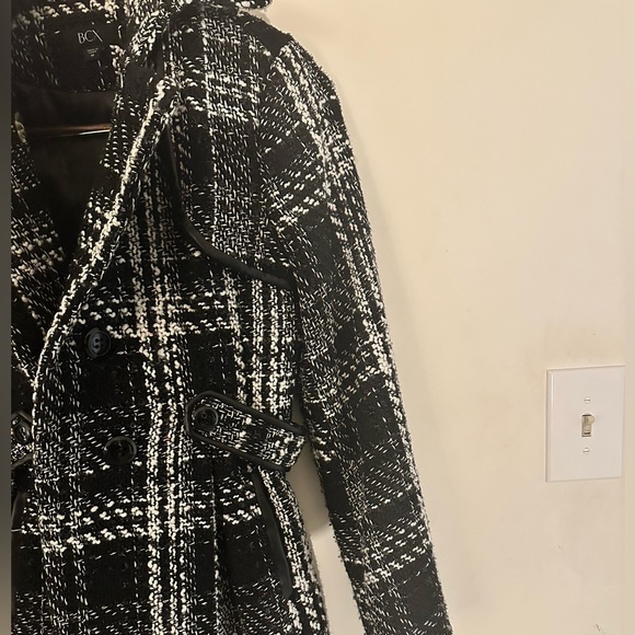 Black and White Tweed Peacoat with black leather trim. Size M - Picture 5 of 5